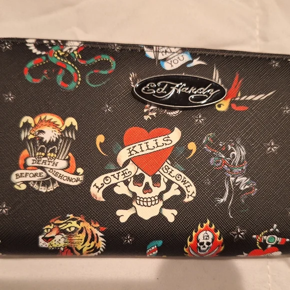 ED HARDY TATTOO SATCHEL & WALLET SET - Picture 6 of 8
